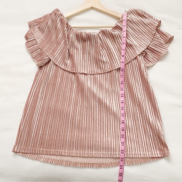 Pink Off Shoulder Velvet Top - Picture 3 of 8